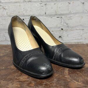 Vintage Heels Women's Size 6 Black Leather Pumps